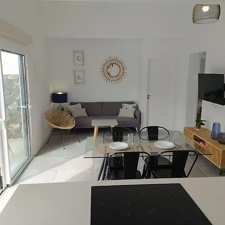 Apartamento Precioso Bungalow A 150 Metros Del Mar. *